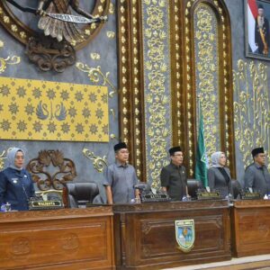 Pj Wali Kota Jambi Hadiri Rapat Paripurna Penyampaian Nota Pengantar dan Ranperda Perubahan APBD 2024